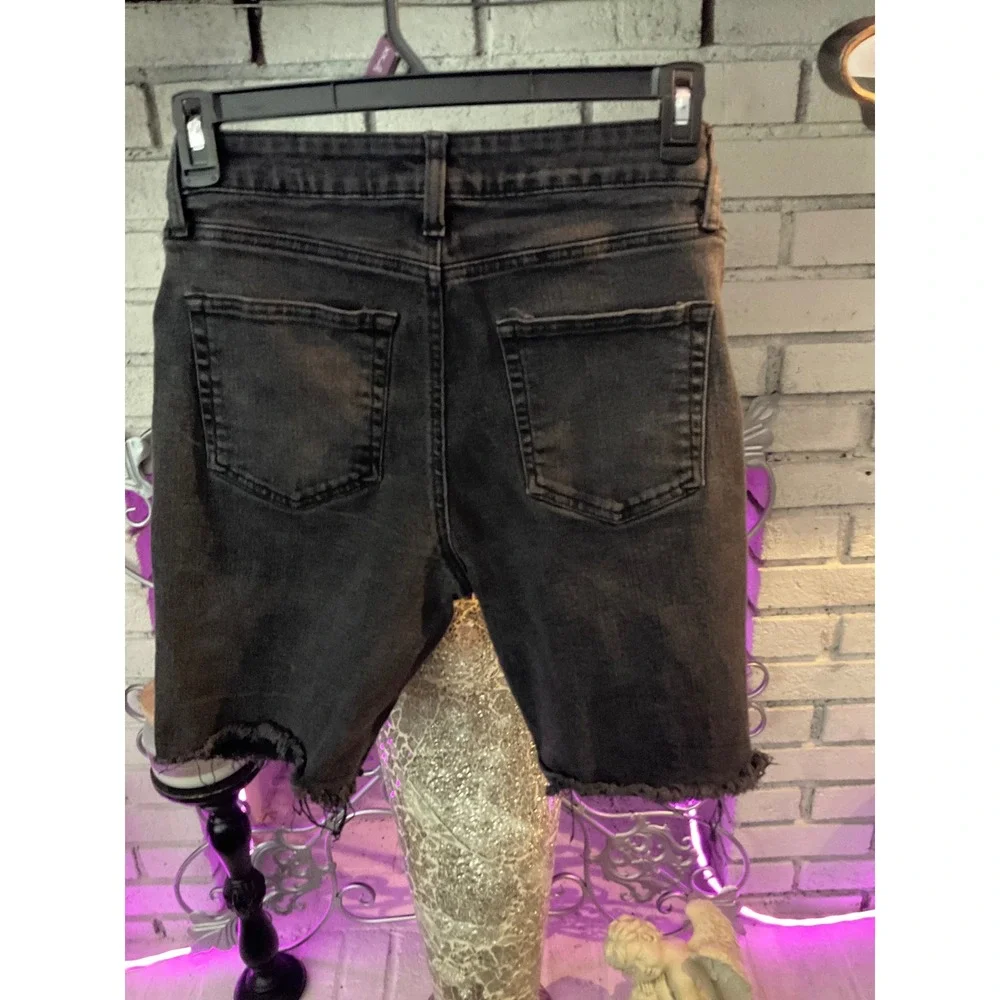 No Boundaries Mens Black Distressed Denim Shorts Size 34 Frayed Hem Cut Offs